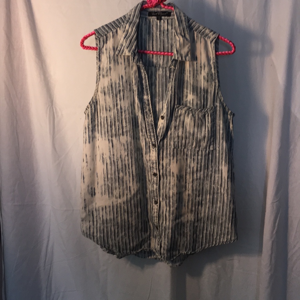 Sleeveless Button Down Top